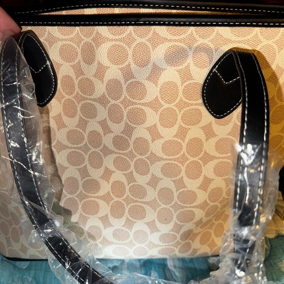 Colorful Graphic FashionTote Bag with Black Details - Picture 3 of 5